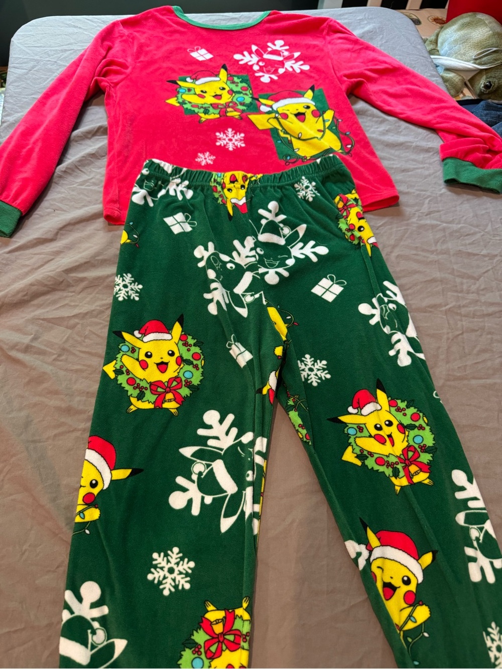 Pokemon Kids Holiday Pajama Set - Red & Green with Pikachu
